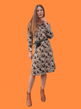 Charger l'image dans la galerie, Robe vintage Éléonore - Imprimé fleuri marron et beige. Taille M, 38, 40.