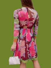Charger l'image dans la galerie, Robe plissée vintage Randa - Camouflage. Taille XS, 34, 36. Narva Paris. Made in France.