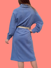 Charger l'image dans la galerie, Robe pull vintage Emma - Bleu ciel, col haut. Taille L, 40, 42.
