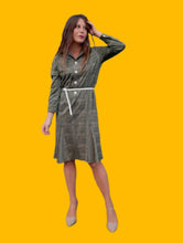 Charger l'image dans la galerie, Robe vintage Aglaë - Verte et beige mouchetée. Taille L, 40, 42. Sora Couture.
