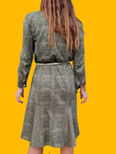 Charger l'image dans la galerie, Robe vintage Aglaë - Verte et beige mouchetée. Taille L, 40, 42. Sora Couture.