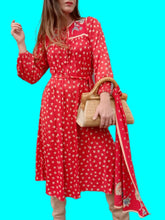 Charger l'image dans la galerie, Robe vintage Ciara - Rouge fleurie. Taille M, 38, 40. Made in France