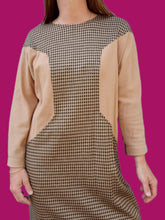 Charger l'image dans la galerie, Robe pull vintage Béryl - Imprimé pied-de-poule. Taille L, 40, 42.