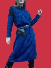 Charger l'image dans la galerie, Robe vintage Adélaïde - Imprimé pied-de-poule. Taille M, 38, 40. Courtelle. Made in Belgium.