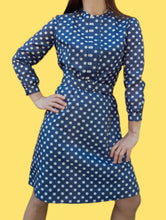 Charger l'image dans la galerie, Robe vintage Marina - Bleu à pois blancs. Taille XS, 34, 36. Le signe de Paris. Fabriqué en France