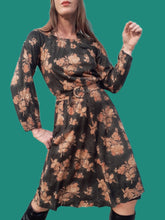 Charger l'image dans la galerie, Robe vintage Naomie - Fleurie, coupe évasée. Taille S, 36, 38. Leomag Création.