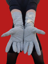 Charger l'image dans la galerie, Gants allongés vintage Grâce - Lurex argenté brillant. Neyret Paris. Taille 7.