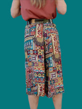 Charger l'image dans la galerie, Jupe-Culotte vintage Daphnée - Imprimé bariolé. À poches. Taille 5XL, 50, 52. Christian Marry.