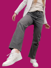 Charger l'image dans la galerie, Pantalon vintage Anna - Gris à chevrons. Taille S, 36, 38. Kenzo Homme.