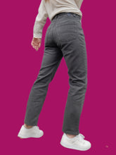 Charger l'image dans la galerie, Pantalon vintage Anna - Gris à chevrons. Taille S, 36, 38. Kenzo Homme.