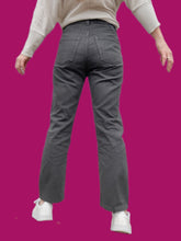 Charger l'image dans la galerie, Pantalon vintage Anna - Gris à chevrons. Taille S, 36, 38. Kenzo Homme.