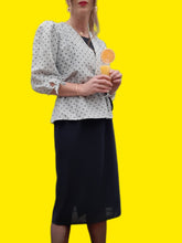 Charger l'image dans la galerie, Robe vintage Juliette - Effet de superposition. Basque noire en lurex argentée. Taille M, 38, 40. C&A.