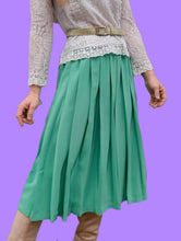 Charger l'image dans la galerie, Jupe vintage Amanda - Plissé fluide vert. Taille M, 38, 40. Made in France
