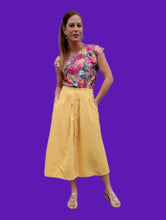 Charger l'image dans la galerie, Jupe vintage Elina - Boutonnée jaune. Taille XL, 42, 44. Made in France