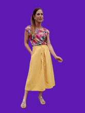 Charger l'image dans la galerie, Jupe vintage Elina - Boutonnée jaune. Taille XL, 42, 44. Made in France