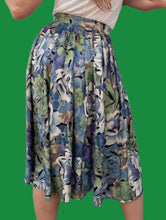 Charger l'image dans la galerie, Jupe vintage Lavigna - Toute plissée et boutonnée sur l'avant. Taille S, 36, 38.