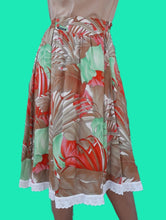 Charger l'image dans la galerie, Jupe vintage Véra- Imprimé tropical. Taille S, M, 36, 38, 40. Fabriqué en France