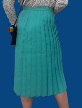 Charger l'image dans la galerie, Jupe vintage Yaëlle - Plissé et boutonné vert Turquoise. Taille XXL, 44, 46