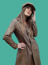 Charger l'image dans la galerie, Chapeau vintage Amandine - Casquette gavroche fantaisie avec visière.