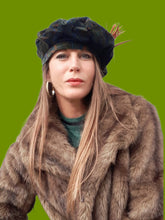 Charger l'image dans la galerie, Béret vintage Ohara - Motifs paisley et cachemire. Kaki, orange et bleu