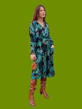 Charger l'image dans la galerie, Ensemble vintage Mado - Chemise et jupe portefeuille feuillage. Taille S, 36, 38