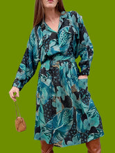 Charger l'image dans la galerie, Ensemble vintage Mado - Chemise et jupe portefeuille feuillage. Taille S, 36, 38