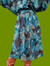 Charger l'image dans la galerie, Ensemble vintage Mado - Chemise et jupe portefeuille feuillage. Taille S, 36, 38