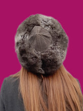 Charger l'image dans la galerie, Toque vintage Nadejda - Calotte en cuir véritable et imitation fourrure marron. Made in France.