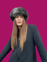 Charger l'image dans la galerie, Toque vintage Nadejda - Calotte en cuir véritable et imitation fourrure marron. Made in France.
