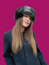 Charger l'image dans la galerie, Toque vintage Nadejda - Calotte en cuir véritable et imitation fourrure marron. Made in France.