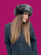 Charger l'image dans la galerie, Toque vintage Nadejda - Calotte en cuir véritable et imitation fourrure marron. Made in France.