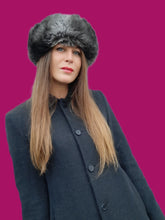 Charger l'image dans la galerie, Toque vintage Nadejda - Calotte en cuir véritable et imitation fourrure marron. Made in France.