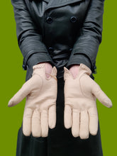 Charger l'image dans la galerie, Gants vintage Elisa - Cuir écru et triangles ajourés aux poignets. Taille 7 1/4
