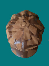 Charger l'image dans la galerie, Chapeau vintage Amandine - Casquette gavroche fantaisie avec visière.