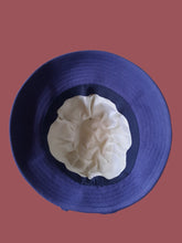 Charger l'image dans la galerie, Chapeau vintage Tamara - En coton violet et galon noué.