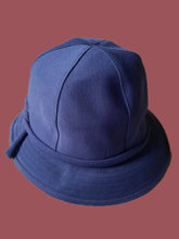 Charger l'image dans la galerie, Chapeau vintage Tamara - En coton violet et galon noué.