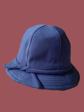 Charger l'image dans la galerie, Chapeau vintage Tamara - En coton violet et galon noué.
