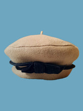 Charger l'image dans la galerie, Chapeau vintage Lucie - Béret à cabillou beige en pure laine vierge. Missouri. Made in France.