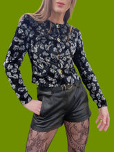 Charger l'image dans la galerie, Gilet vintage Andréa - En velours fleuri gris et vert. Taille S, 36, 38.