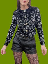 Charger l'image dans la galerie, Gilet vintage Andréa - En velours fleuri gris et vert. Taille S, 36, 38.
