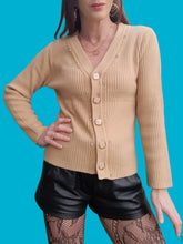 Charger l'image dans la galerie, Gilet "Seconde" Lina - En cachemire beige à strass et perles. Taille S, 36, 38. Dalilai.