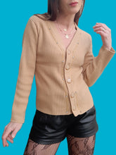 Charger l'image dans la galerie, Gilet "Seconde" Lina - En cachemire beige à strass et perles. Taille S, 36, 38. Dalilai.
