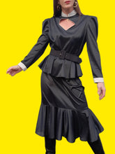 Charger l'image dans la galerie, Robe vintage Emmanuelle - Décolleté ajouré. Noire à pois blancs. Taille M, 38, 40.