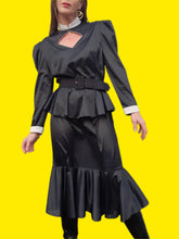 Charger l'image dans la galerie, Robe vintage Emmanuelle - Décolleté ajouré. Noire à pois blancs. Taille M, 38, 40.