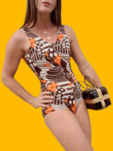 Charger l'image dans la galerie, Maillot de bain vintage Iris - Fleuri marron et orange. Taille XS, 34, 36. Du Pont. Made in France