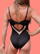 Charger l'image dans la galerie, Body Christy - Lingerie. Coque. Noir et rosé. Taille XS, 34, 36. Bonnet B.