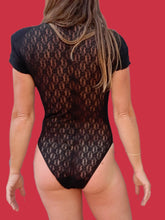 Charger l'image dans la galerie, Body vintage Sophia - Dentelle noire. Col haut. Taille S, 36, 38.