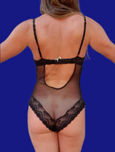 Charger l'image dans la galerie, Body Léna - Tulle transparent et dentelle noire. Balconnet. Taille S, 36, 38.