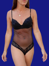 Charger l'image dans la galerie, Body Léna - Tulle transparent et dentelle noire. Balconnet. Taille S, 36, 38.