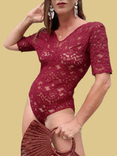 Charger l'image dans la galerie, Body vintage Véronique - Dentelle bordeaux. Taille M, 38, 40.